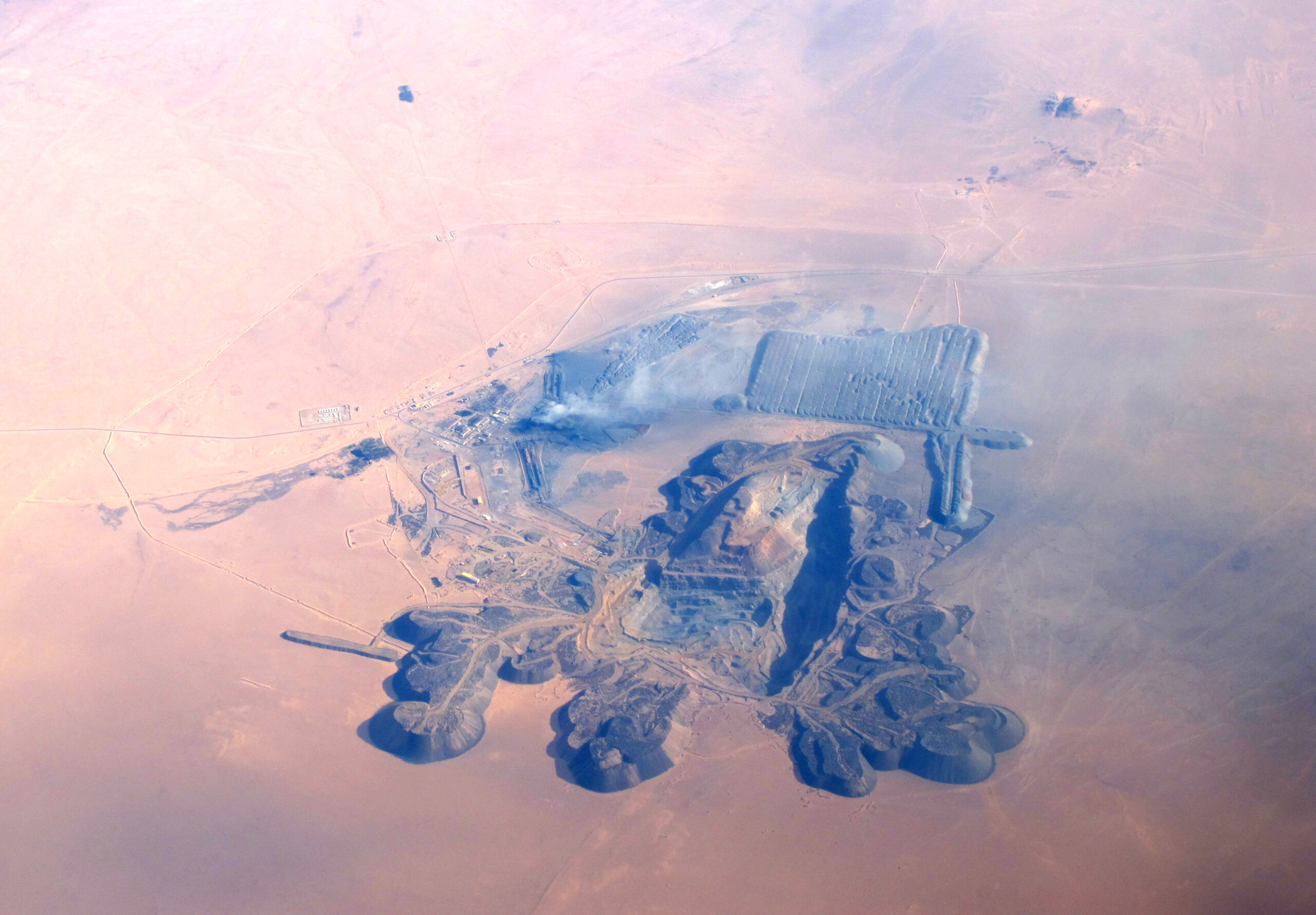 Vue aérienne de la zone minière de Zouerate en Mauritanie